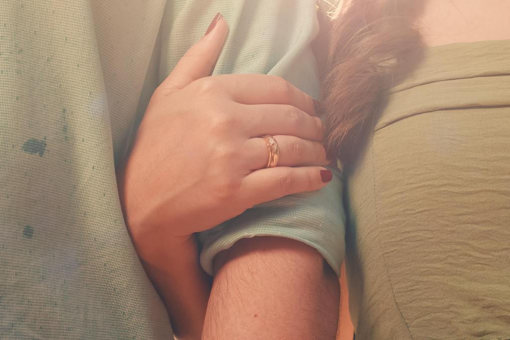 #101: By The Nose Or&nbsp;Arm-In-Arm?