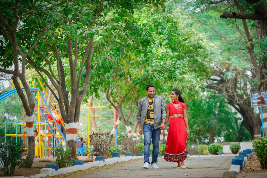 #99: “Dates”, Common Interests, In Other Good&nbsp;Times